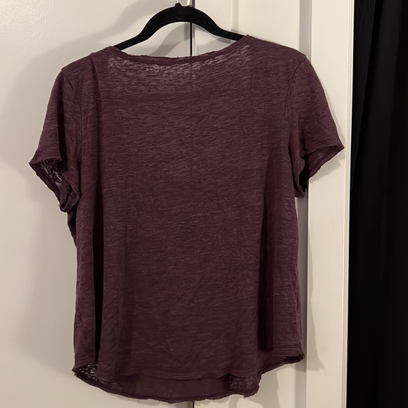 Me to We Purple Pocket T-shirt — Size Small - Picture 4 of 5
